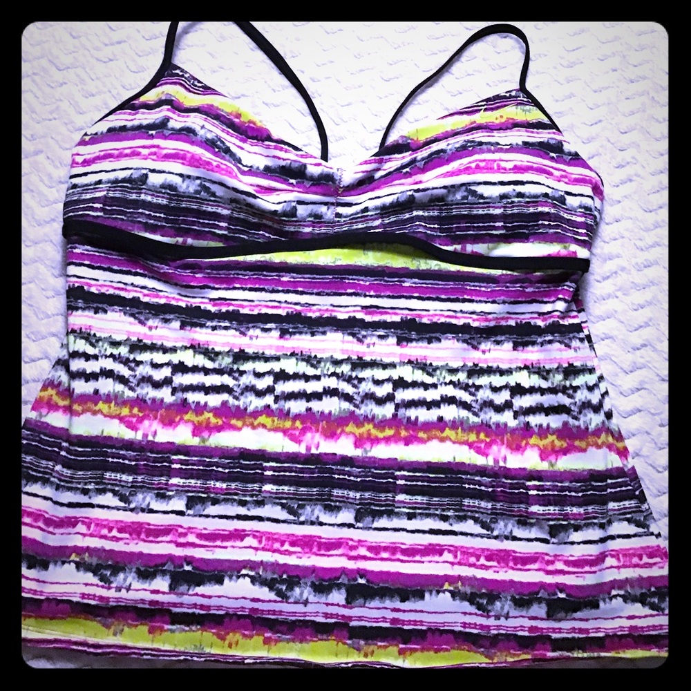 Nike swim top